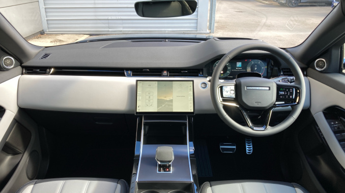 Land Rover Range Rover Evoque 2.0 D200 Hoxton Edition 5dr Auto Diesel Hatchback - Image 9